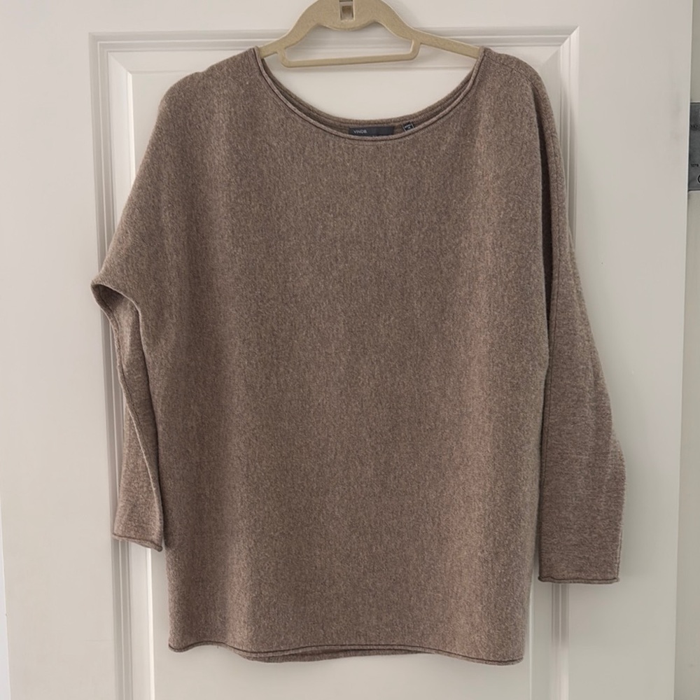 Vince Tan Crew Neck Sweater with Three-Quarter Sleeves